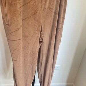 Skims Velvet Joggers Brown Size 3XL NWOT